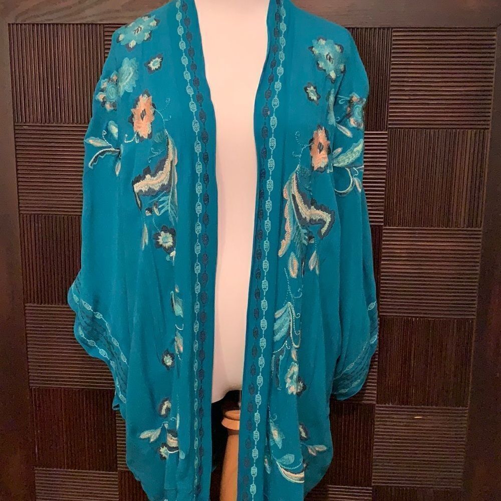 Citations teal embroidered kimono